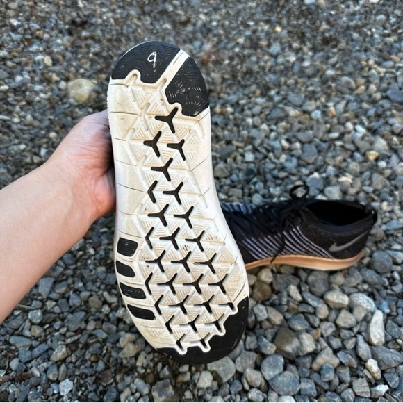 Nike Free Transform Flyknit Running Sneakers Black Gray Lace Up Size 9 Women - Picture 11 of 13